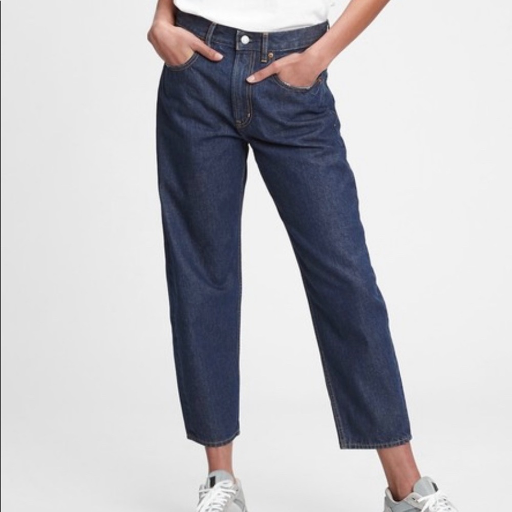 Gap Barrel Jeans 26 Long Dark Wash